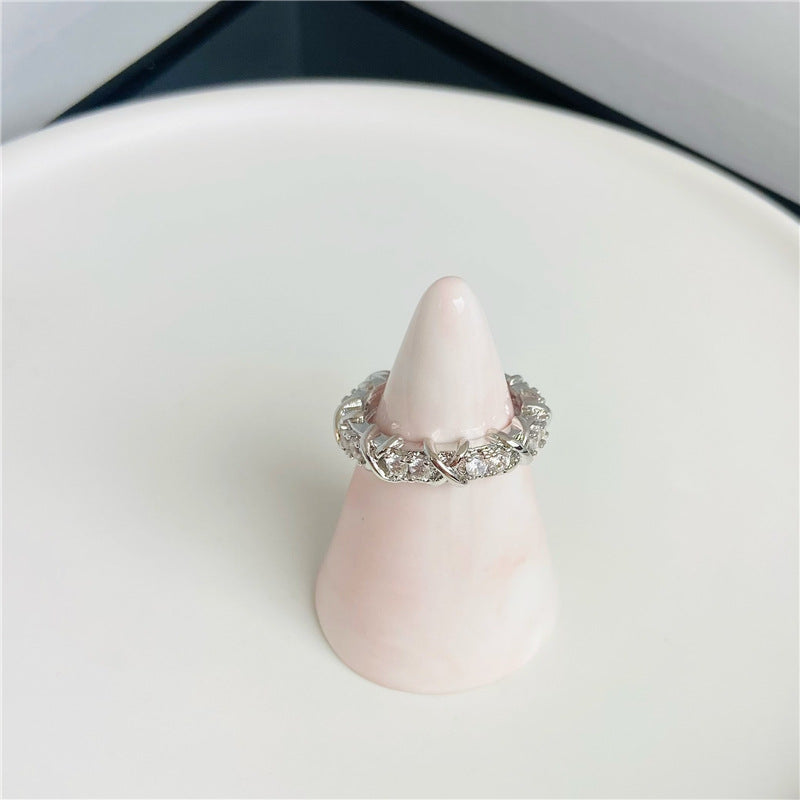 Vine winding diamond inlaid open ring