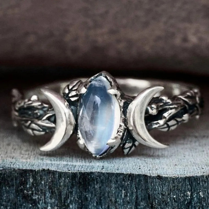 「Moon Goddess」Triple Moon S925 Silver Moonstone Ring
