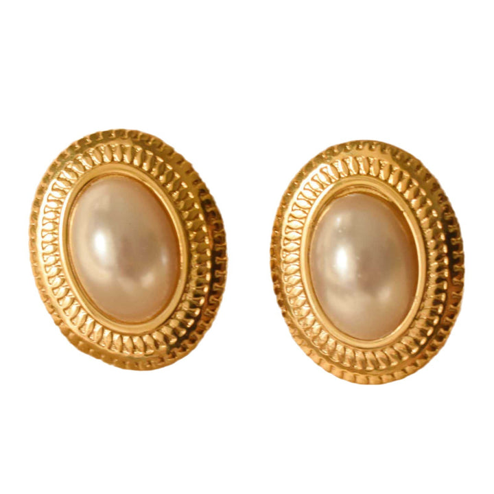 18K Gold Vintage Textured Pearl Stud Earrings Retro Geometric Metal Earrings