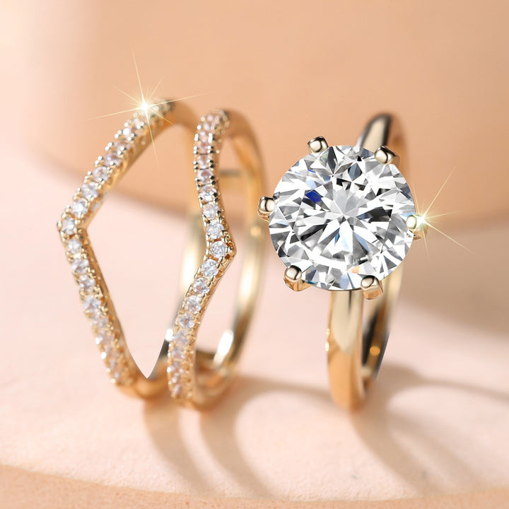 18K Gold Classic Round Cut Bridal Ring Set