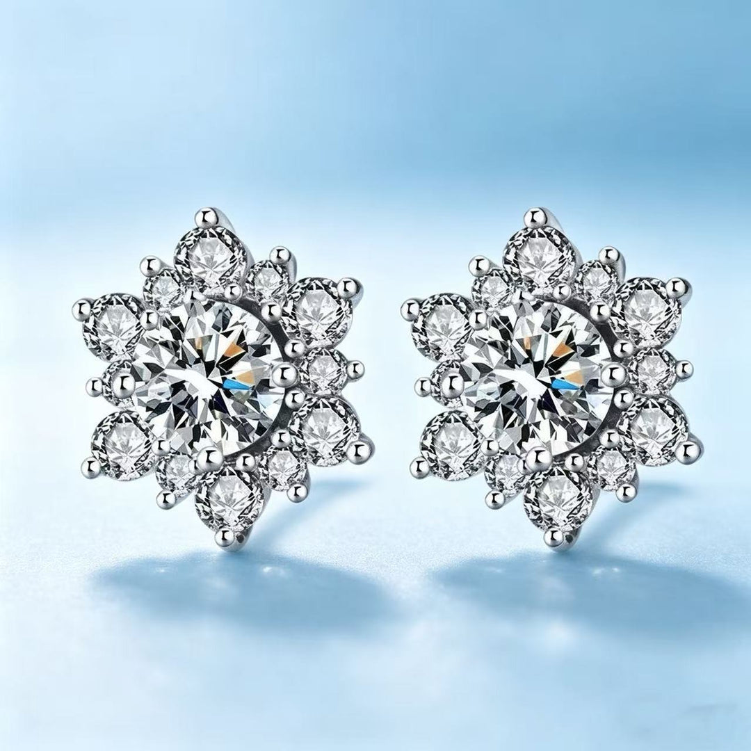 S925 Silver Brilliant Snowflake Pavé Stud Earrings Winter Romantic Jewelry