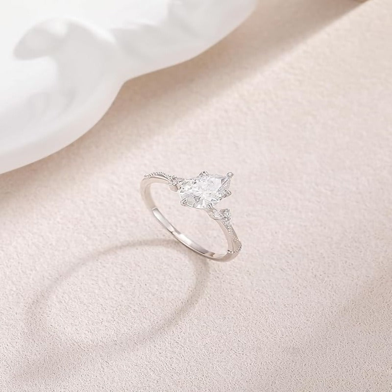「Pear Vow」Vintage Milgrain Pear Cut Ring