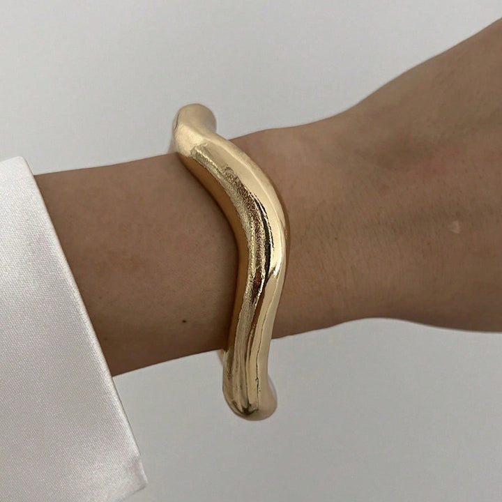 Liquid Metal 18K Gold Plated/High-Polish Fluid Sculptural Bangle Set