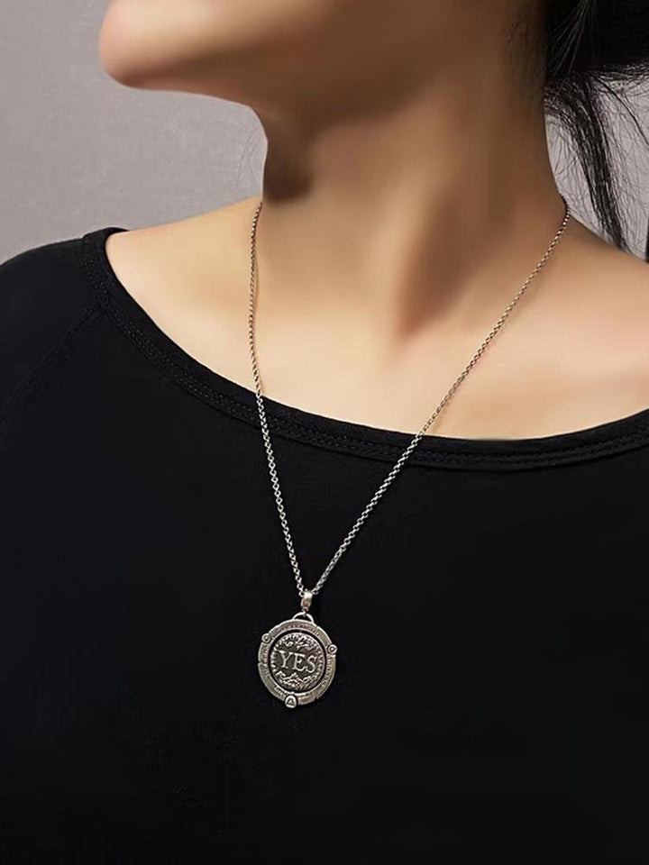 Unisex Retro Spinning Decision Coin Necklace