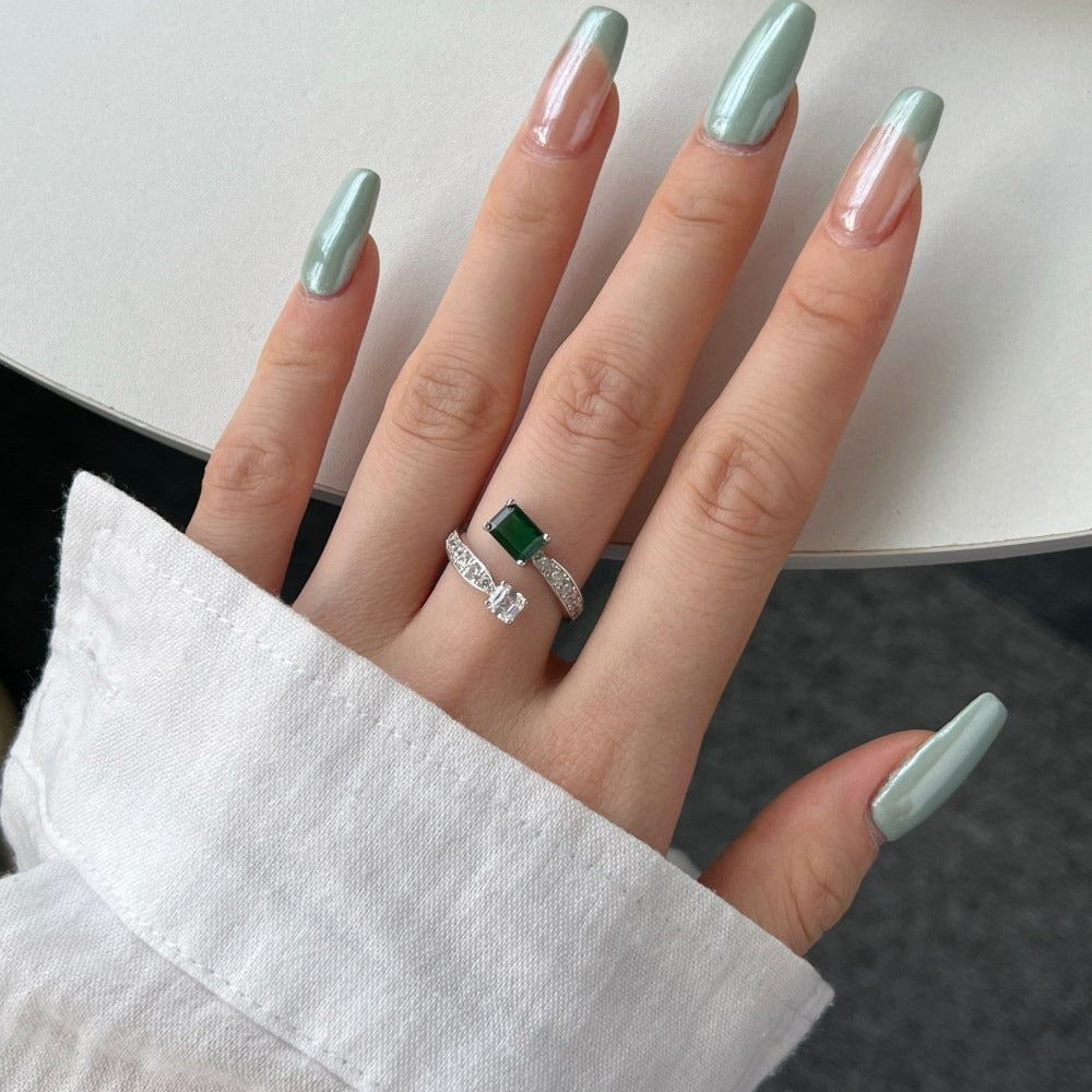 「Dual Stone Glow」Emerald & Asscher Cut Bypass Open Ring