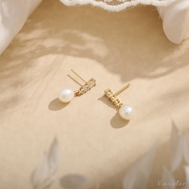 18K Gold Plated Dewdrop Gradient CZ Freshwater Pearl Drop Earrings