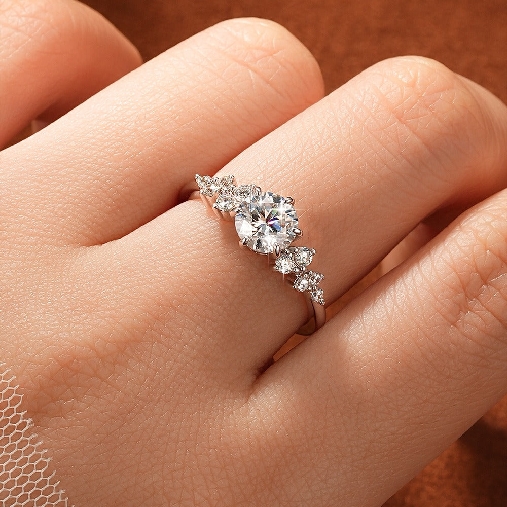 S925 Silver Classic Round CZ Ring | Graduated Cluster Accent Band