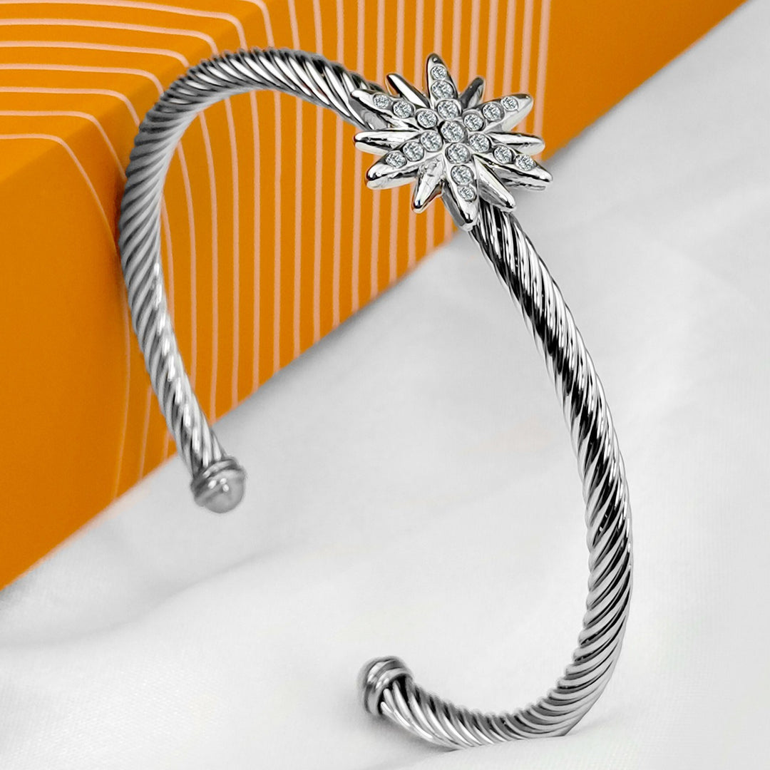 「North Star」Eight-Pointed Star Twisted Cable Cuff Bracelet