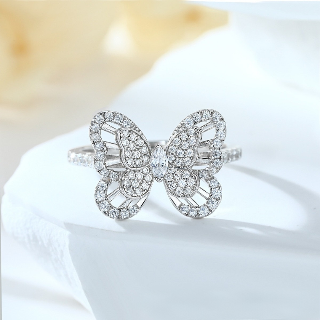 「Butterfly Glow」Openwork Pavé Butterfly Ring
