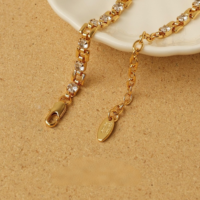 18K Gold Geometric Pavé Diamond Station Bracelet