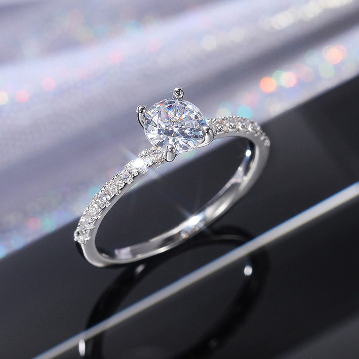 Sparkling Vows 18K Gold Four-Prong Setting Ring