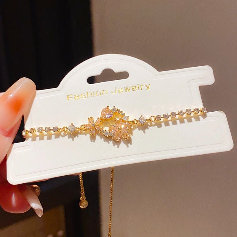 「Bloom & Heart」18K Gold Floral Heart Adjustable Bracelet