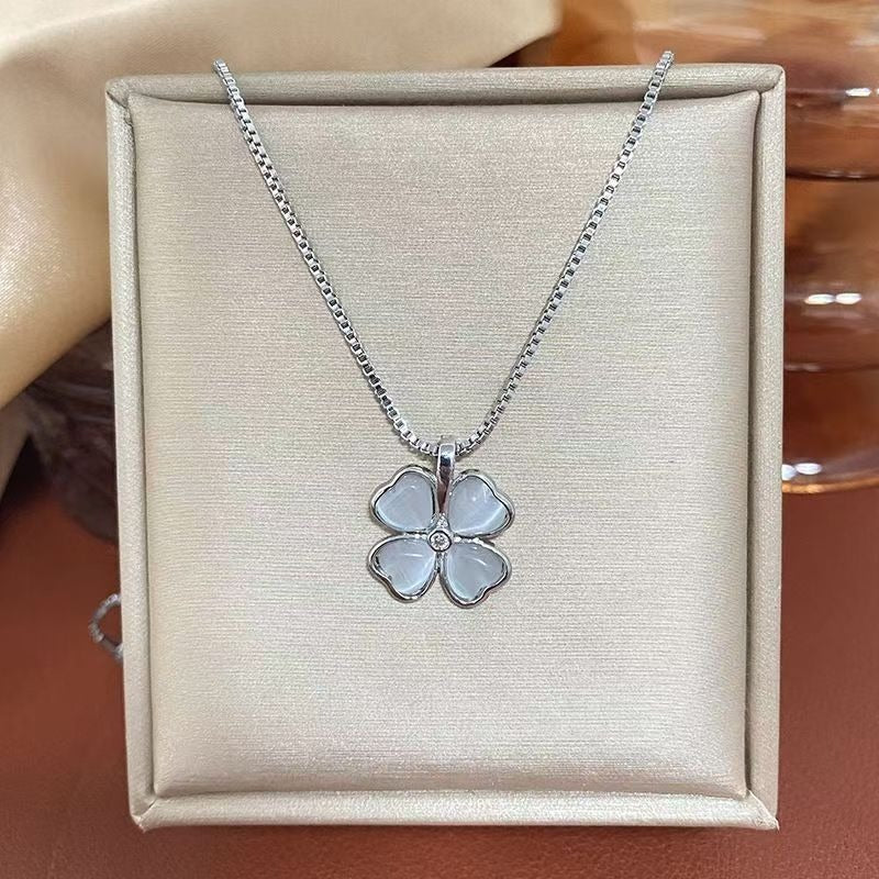 Lucky Four Leaf Clover Cat's Eye Necklace