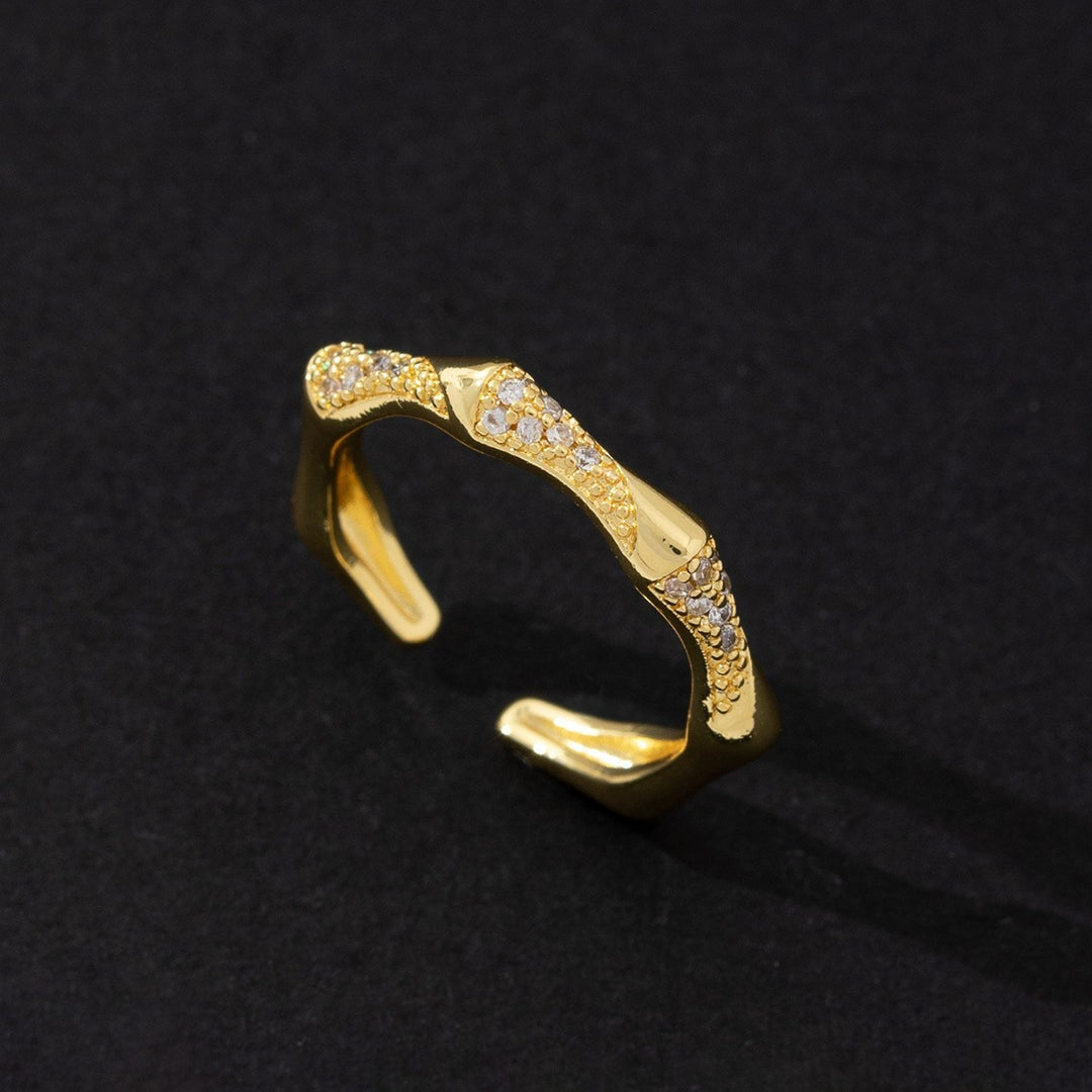 18K Gold Vintage Wavy Pave Open Ring