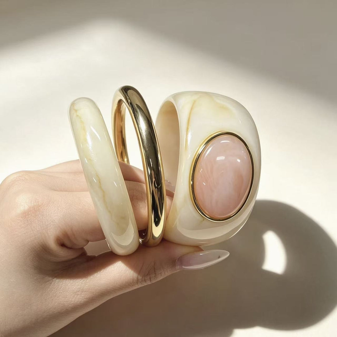 Vintage Gold Resin Gemstone 3-Piece Bangle Set