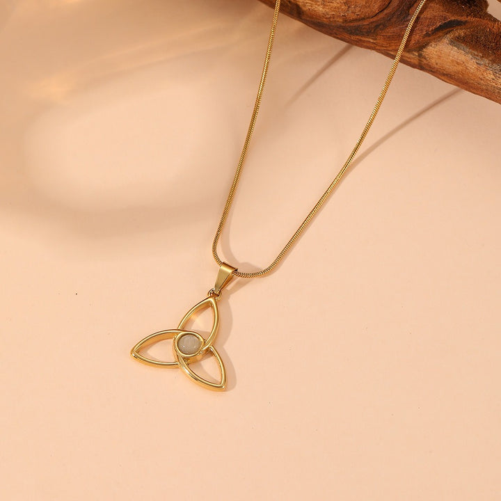 Vintage Celtic Knot Amulet Necklace